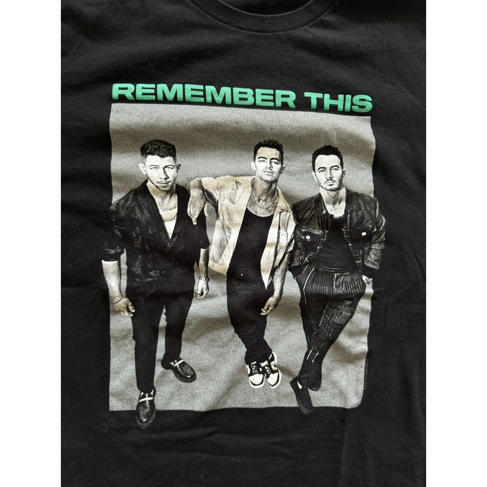 Jonas Brothers Remember This Tour 2021 T-Shirt Black Size Large Concert Tee JB - Picture 2 of 5